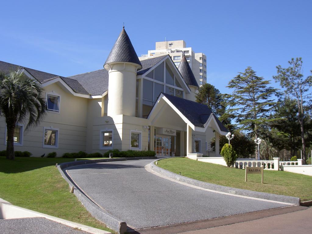 Parque Hotel Jean Clevers Πούντα ντελ Έστε Εξωτερικό φωτογραφία The clubhouse at the Royal Country Club